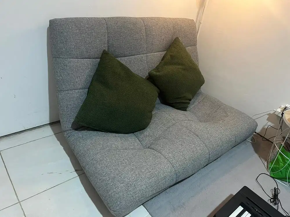 Informa floor sofa 2 seater