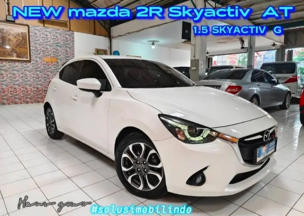(LOW  KM) MAZDA 2 R Skyactiv 1.5 Bensin AT 2016 Putih