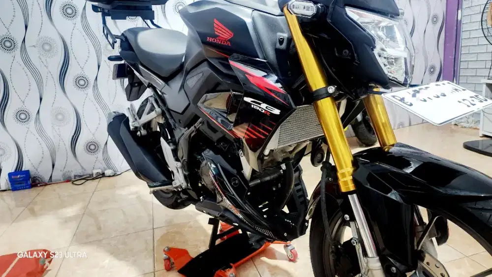 CB150 like new - Very low KM mulus