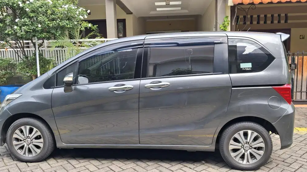 Honda Freed 2013 Bensin