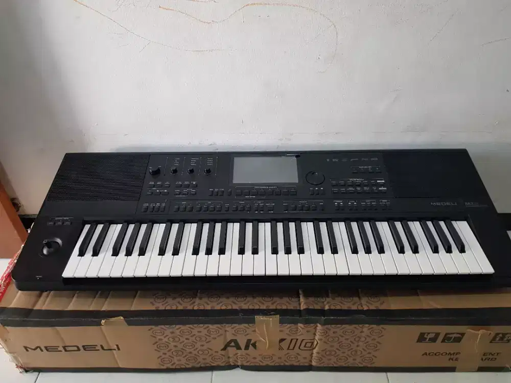 Medeli akx10 like new