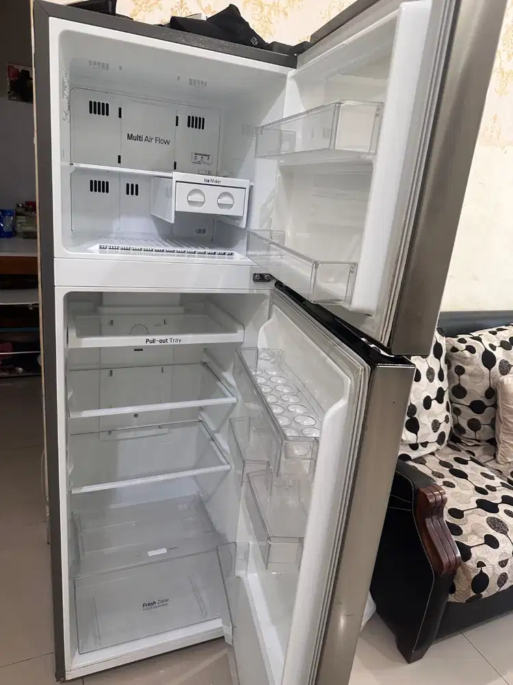 Kulkas Rusak merek LG