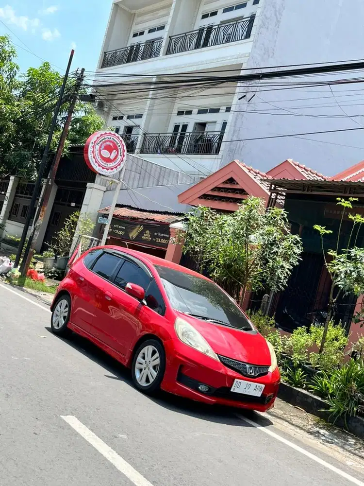 Jual Mobil Pemakaian Pribadi