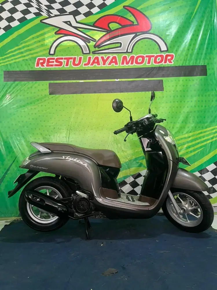 Scoopy Stylish th 2018 kredit DP0#rjm