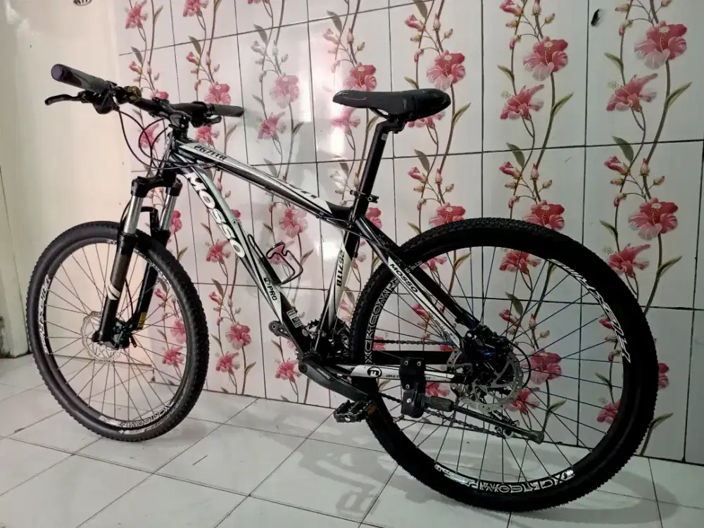 Sepeda MTB MOSSO,Frame Alloy,Rem Hidrolik,27 Speed,Mulus,Siap gowes,BU