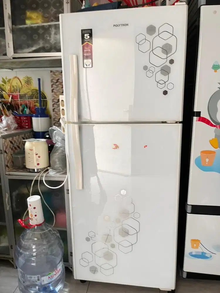 Kulkas Polytron Temperglass 2pintu