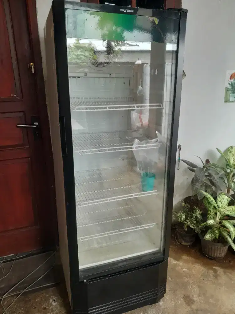 Dijual Cepat !! Showcase 4 rak