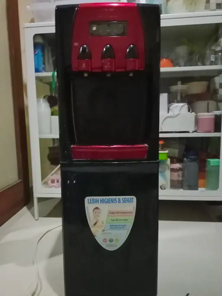 Dispenser Sanken Hot & Cool