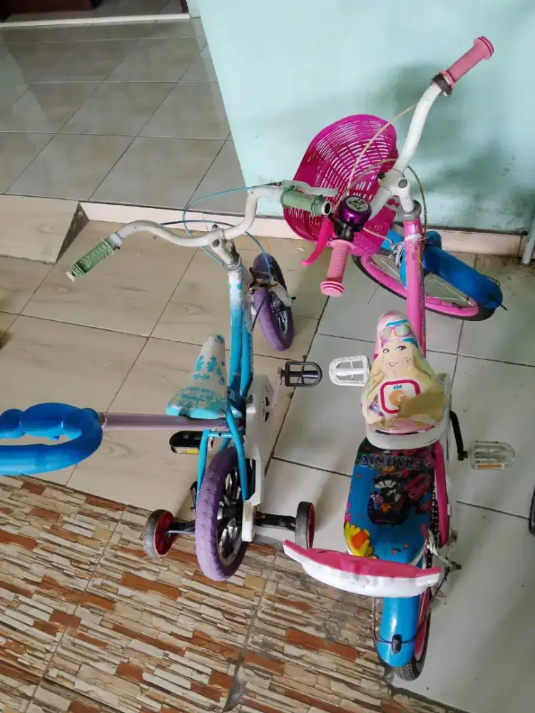 Sepeda anak ukuran 10 dan ukuran 12