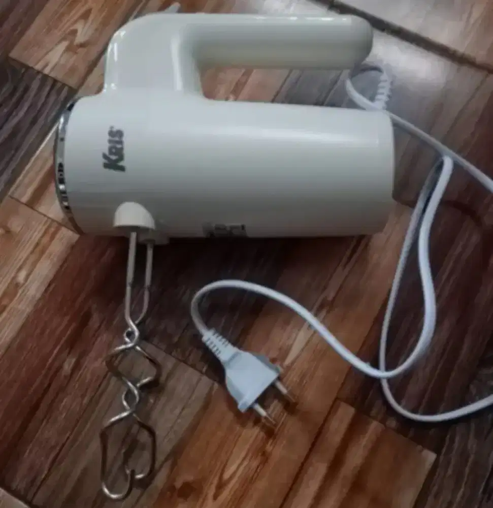 Hand mixer merk Kris baru
