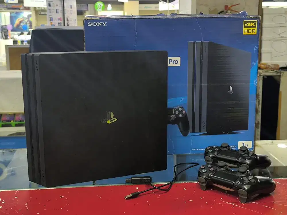 PS4 Pro 1TB FW 11.00