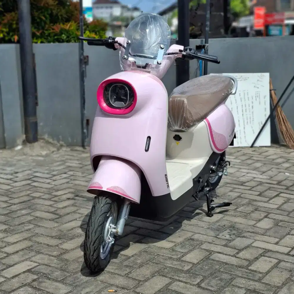 SEPEDA LISTRIK EXOTIC VARILUX PRO