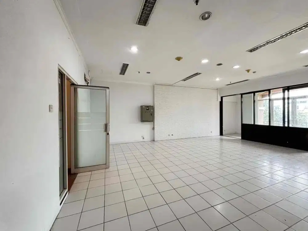 Disewakan Kantor Office Space Gudang Apartemen Gading Mediterania Kelapa Gading Luas dan Bersih