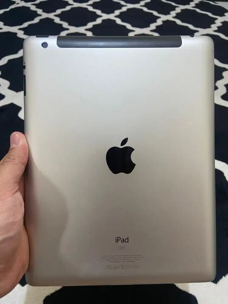 iPad 3 32 GB WiFi + Selular