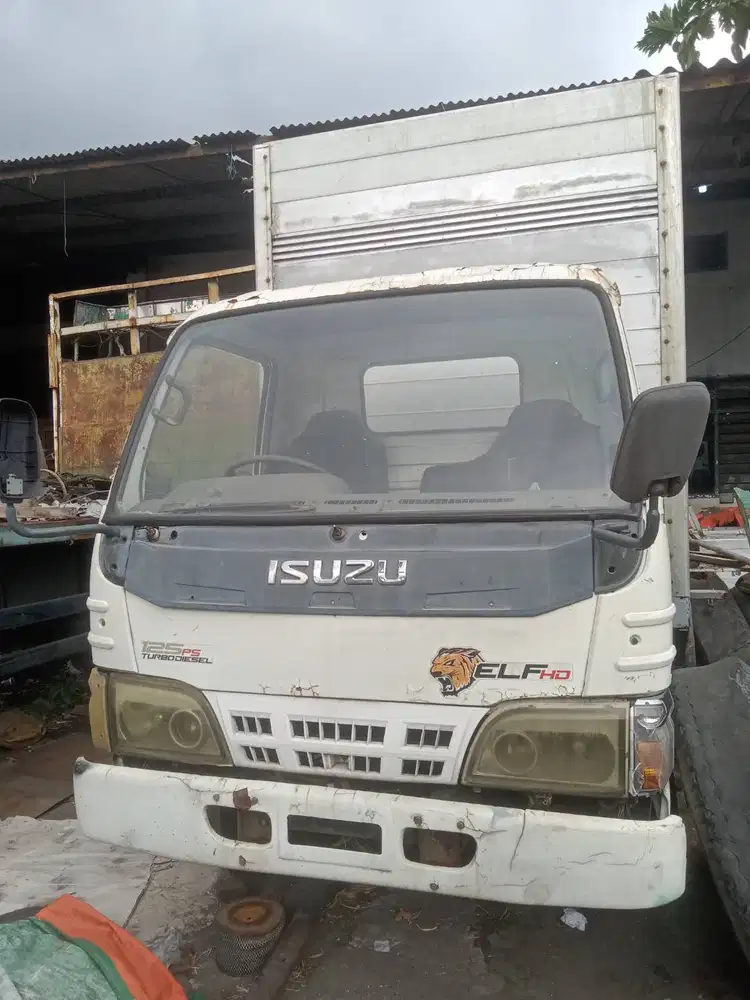 Lowongan Helper mekanik otomotif truk