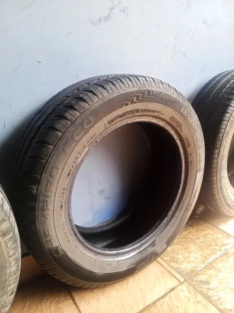 Ban luar 185/65 R15