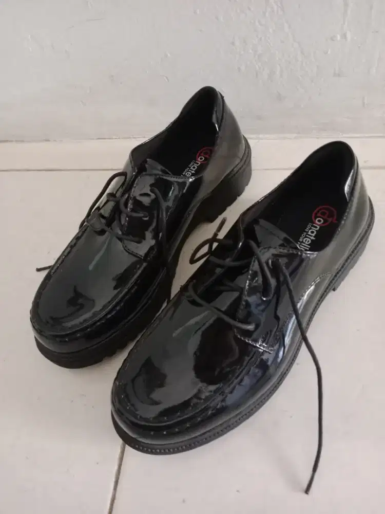 Preloved sepatu docmart donatello