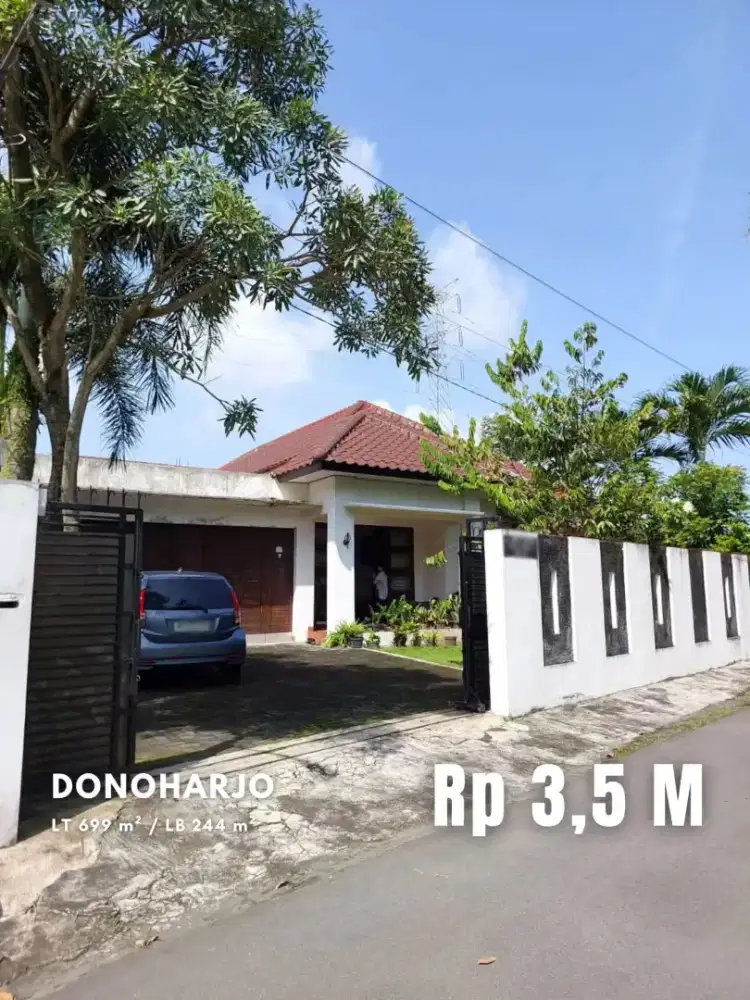 Dijual Rumah Sejuk dengan Halaman Luas dekat Jalan Palagan Donoharjo