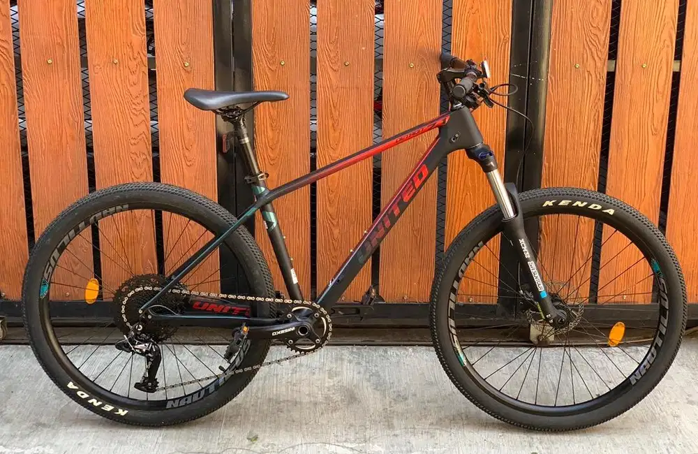 United Detroit 7.1 Carbon