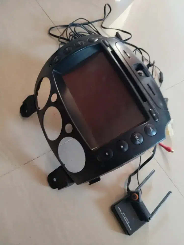 head unit layar TV Mazda 2 original