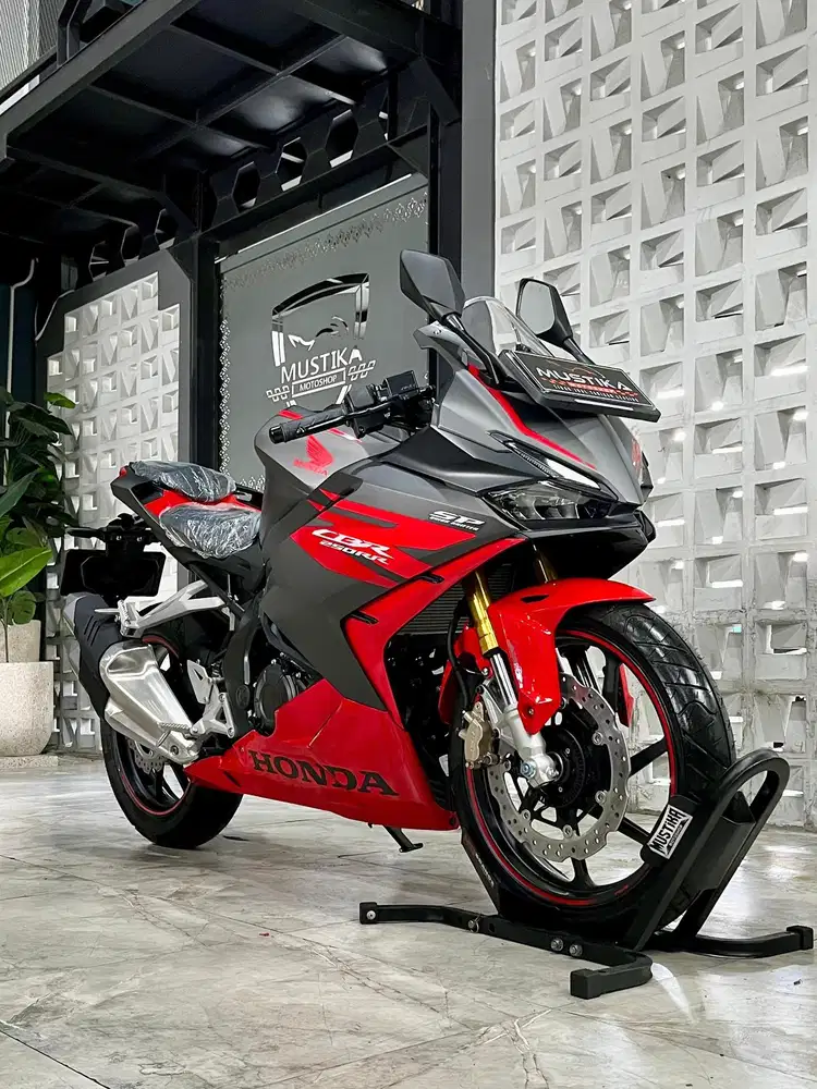 Baru ODO 1KM!!Honda CBR 250 ABS QS th 2026 - Ayu Mustika