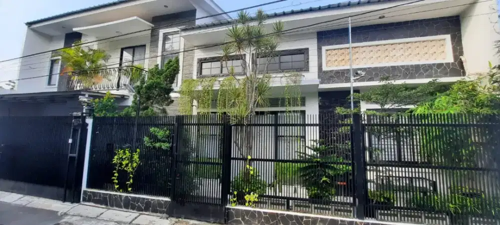 Dijual cepat rumah 2 lantai di bambu APUS Jaktim