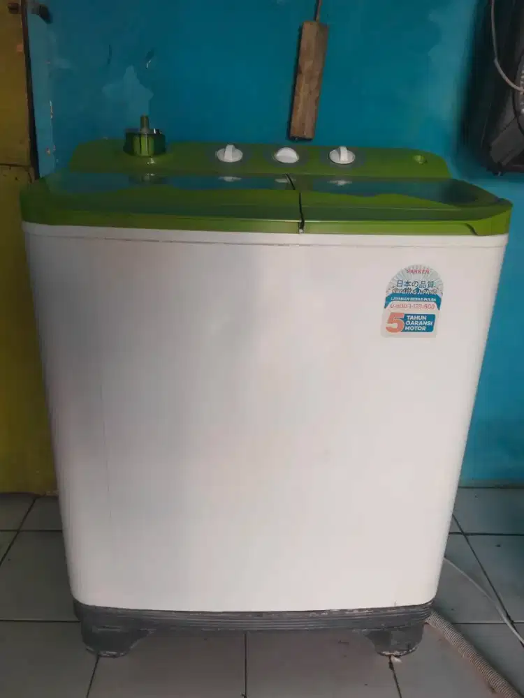 Mesin cuci Sanken 10 kg