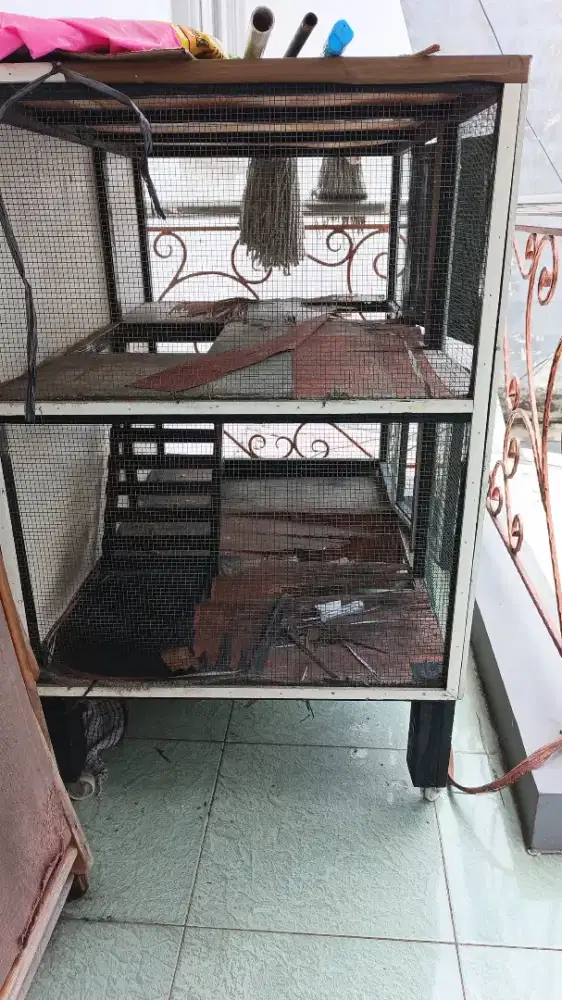 Kandang Kucing Tingkat