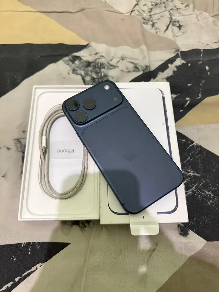 iPhone 17 Promax 256gb Blibli Garansi 2027