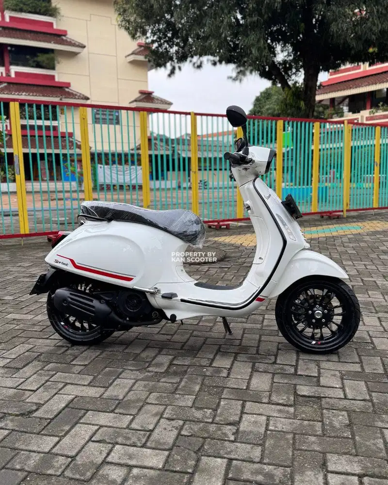 JUAL MURAH VESPA SPRINT S 150 iGET ABS FACELIFT 2023 MULUS