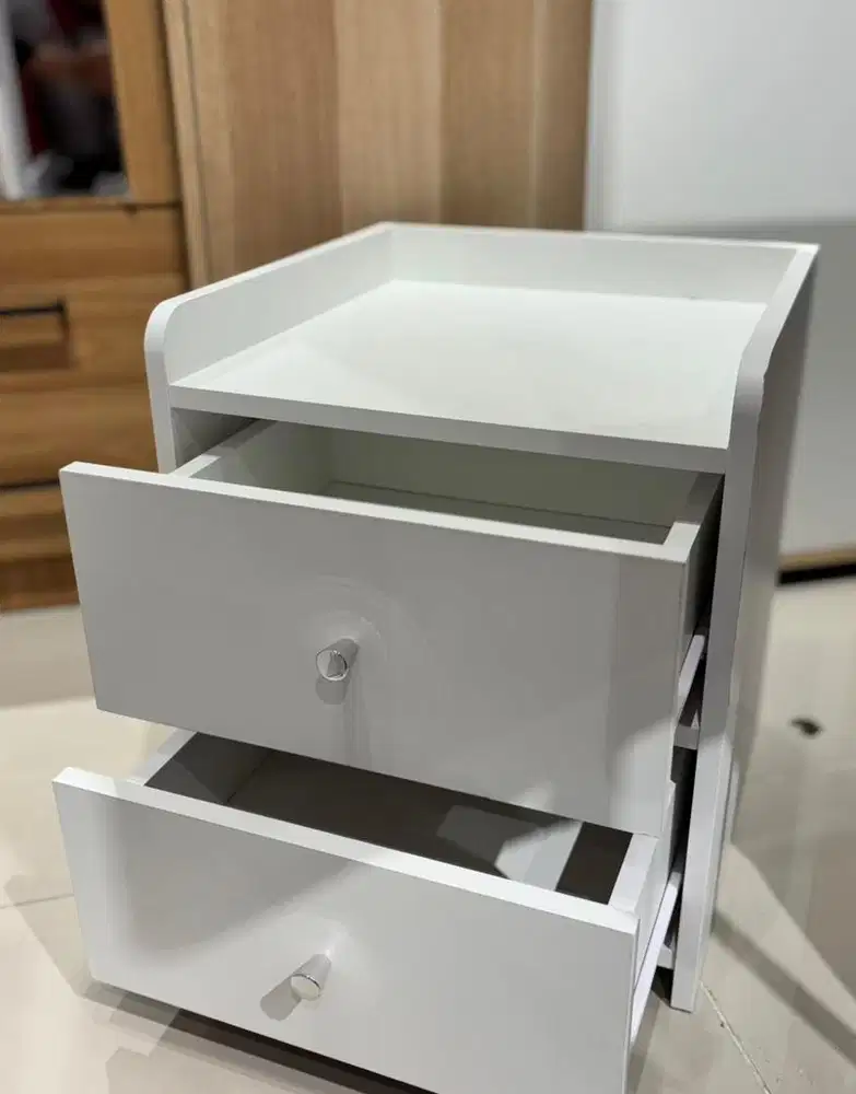 Jual baru nakas laci aesthetic