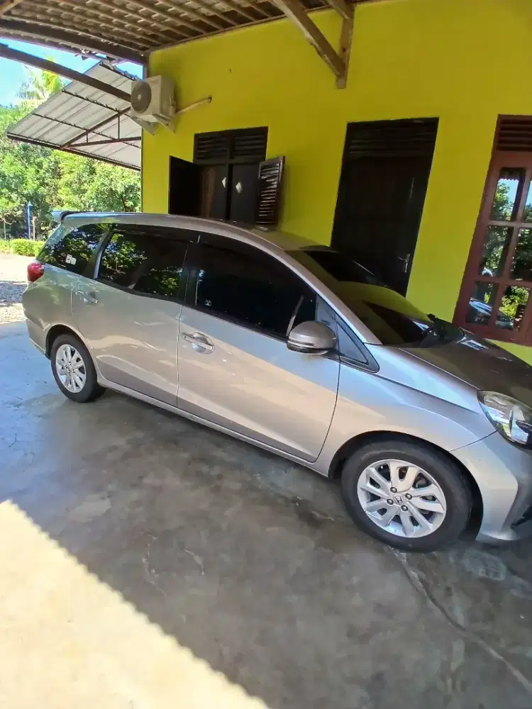 Dijual Mobilio E manual tahun 2016. Plat R harga 130jt. (081327411317)