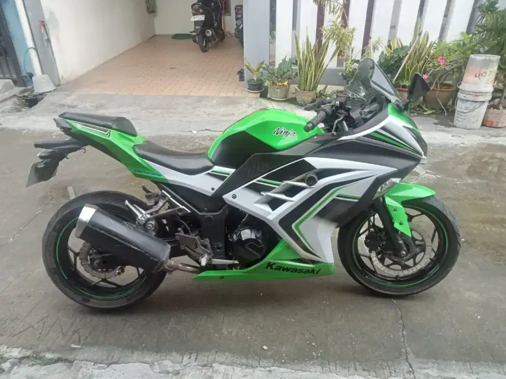 Ninja 250 ABS thn 2016 plat T Karawang