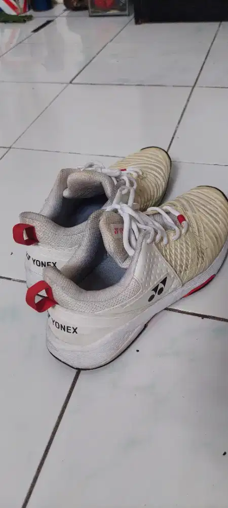 Sepatu yonex original