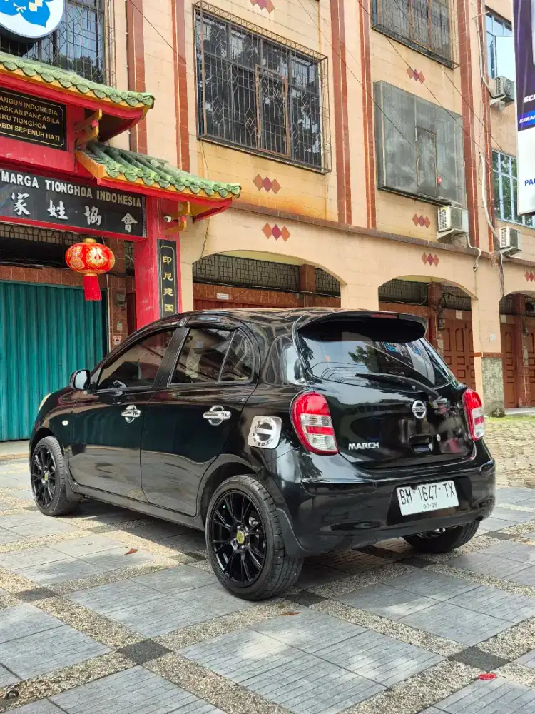 Nissan march matic 2013