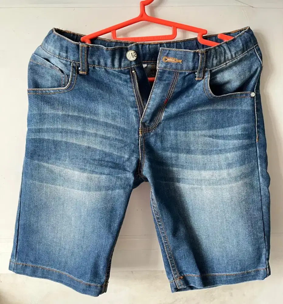 Take all ada 2 celana