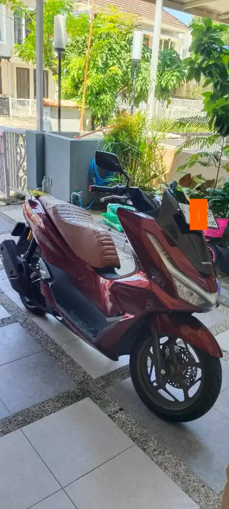 Jual honda PCX ABS red burgundi