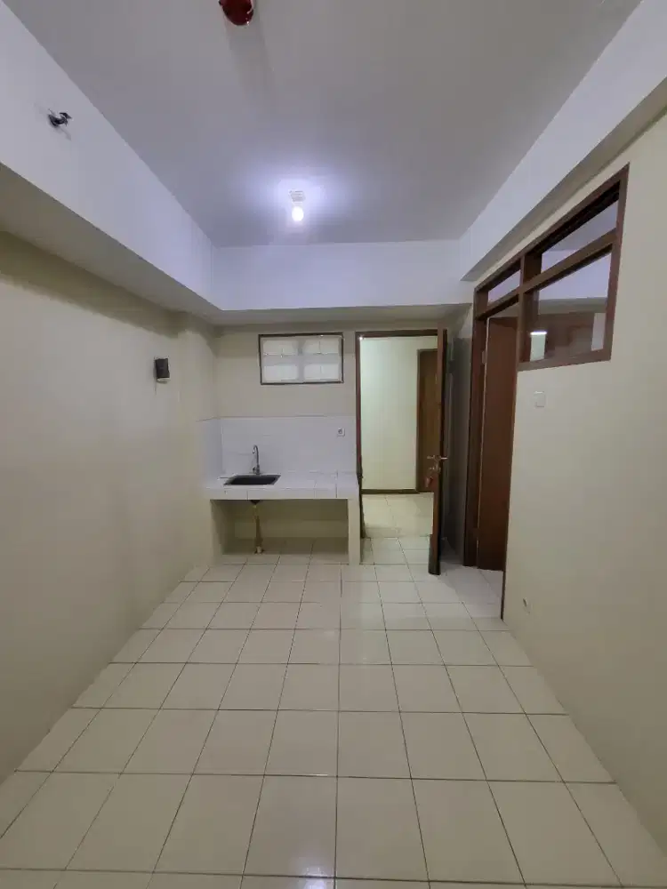 Disewakan apartemen Green Park View tower F lantai tinggi