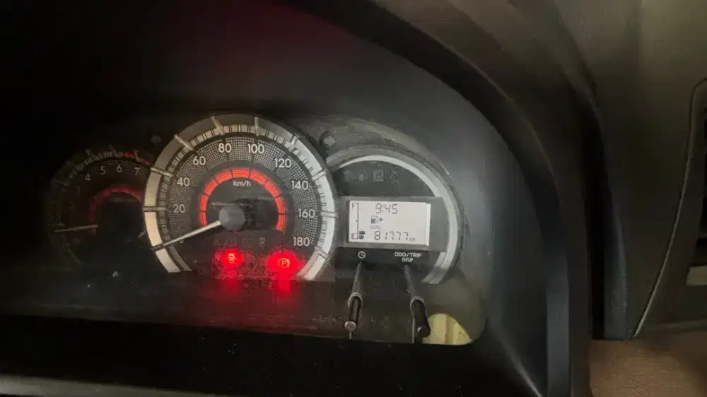 Daihatsu Xenia R Sporty M/T tahun 2017