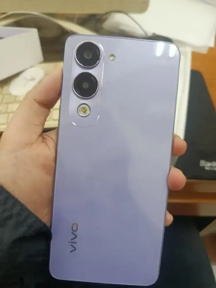 Vivo y04s ram 4+4 128