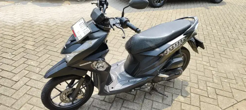 Honda beat street hitam 2024