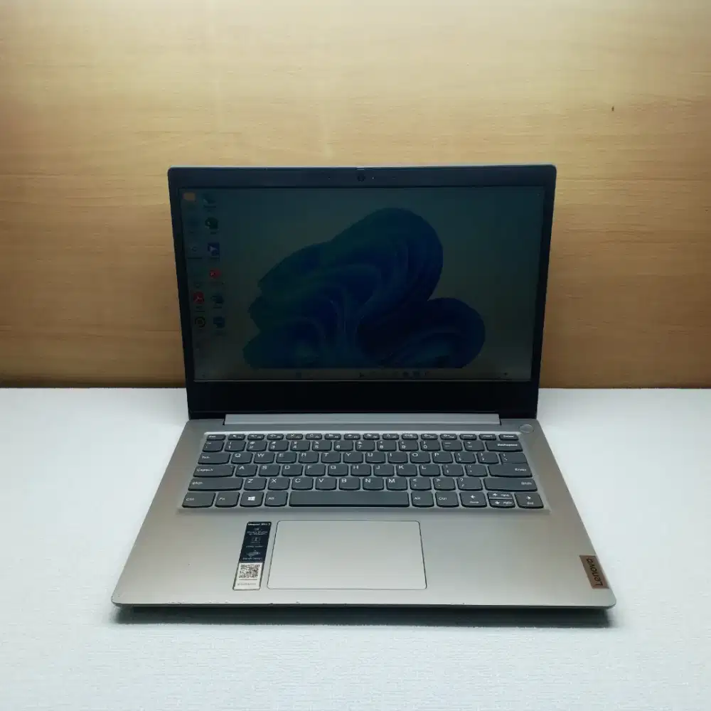 Laptop Lenovo Ideapad slim 3