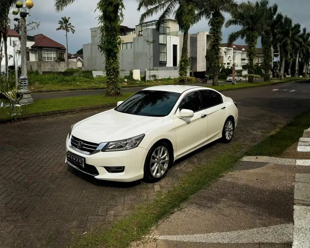 HONDA ACCORD CR2 2.4 VTI-L 2013 BENSIN