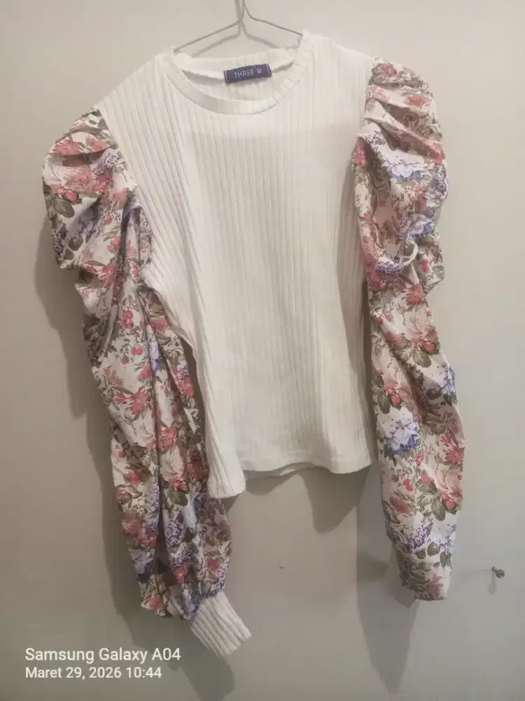 Atasan serba 15 ribu