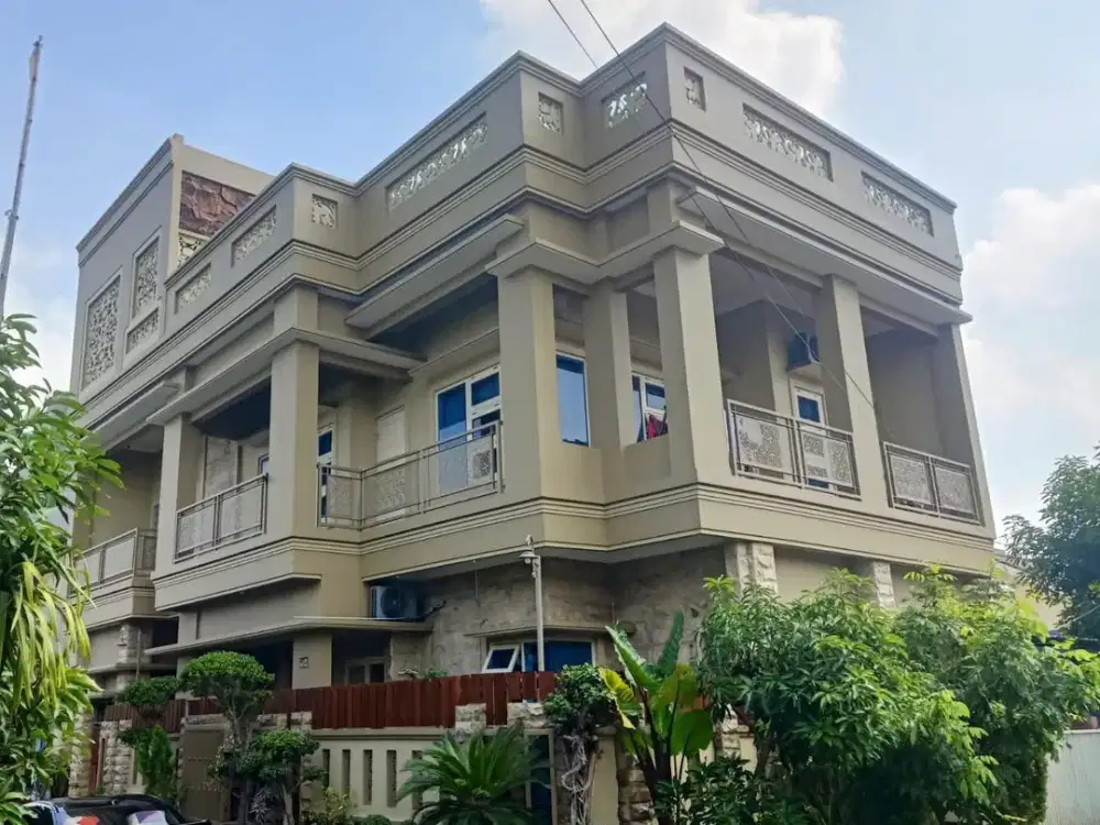 Jual Rumah Megah Mewah di Sukodono. Di perumahan Permata Sukodono Raya. Sidoarjo