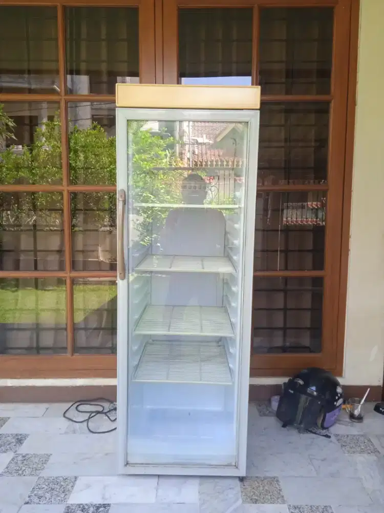 Menerima jual beli kulkas bekas borong atau satuan