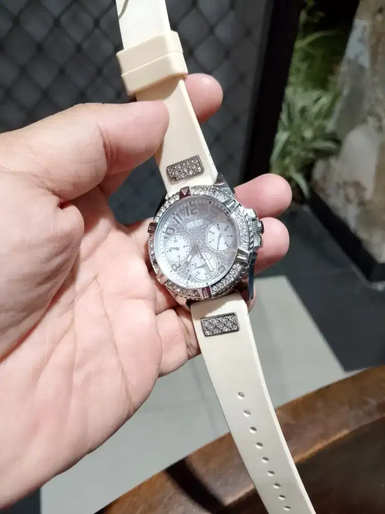 Jam tangan wanita Guesss original full set