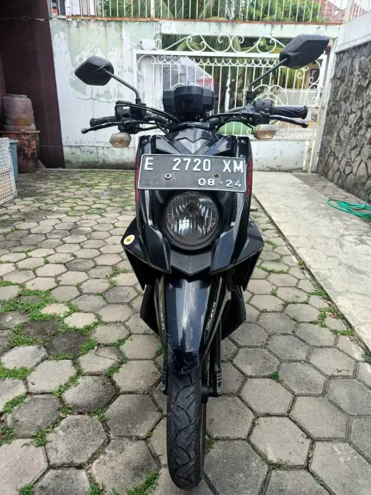 Motor x-ride surat surat lengkap. Pajak mati dua tahun.