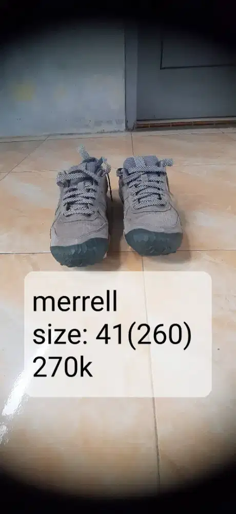 Sepatu merrell trail running