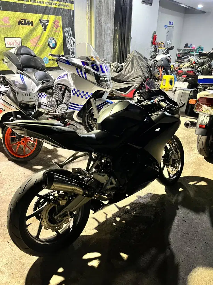 HONDA CBR 250RR BLACK ABS